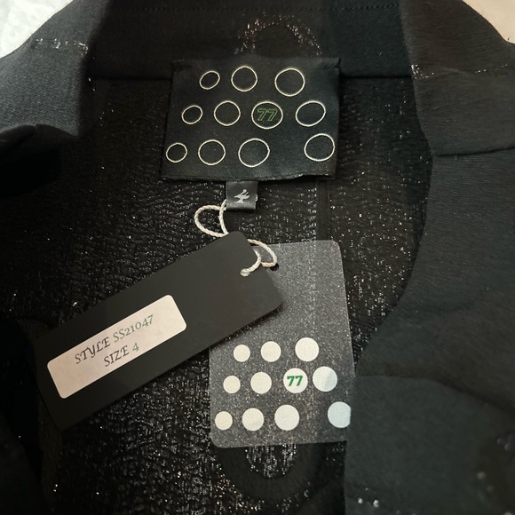 NY 77 Design Black Shimmer Safety Pin Top Lagenlook 4 L - Picture 6 of 11